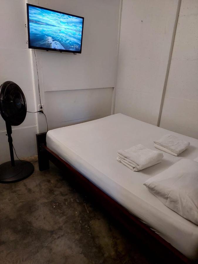 Cabinas Playa Bandera Apart otel Parrita Dış mekan fotoğraf